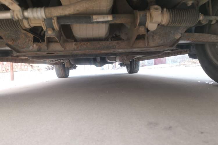 Used Dongfeng Fengon 330 2018 1.5L 330S Comfort Edition DK15 Chassis Front