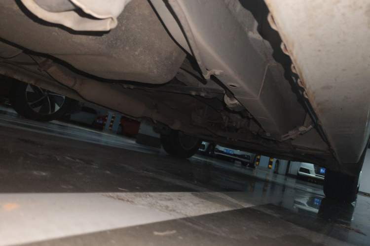 Used Dongfeng Fengon 330 2018 1.5L Manual Practical II DK15 Chassis Rear Right