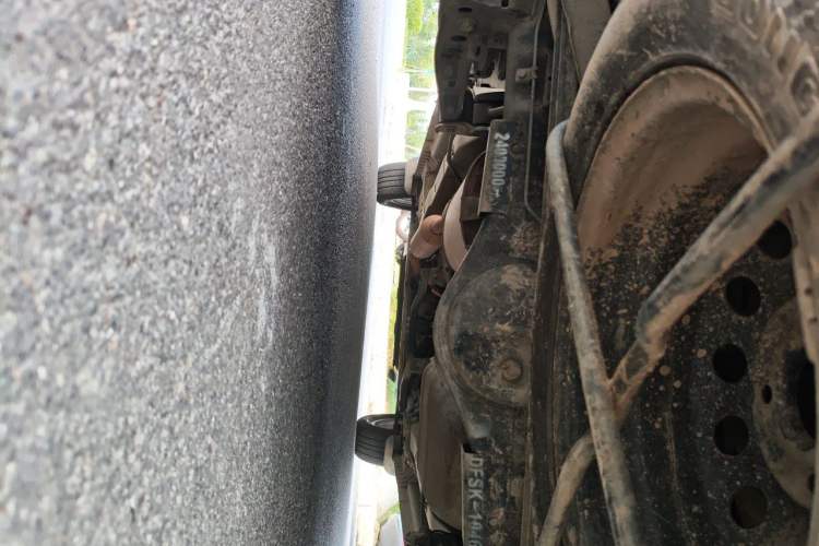 Used Dongfeng Fengon 330 2018 1.5L 330S Comfort Edition China V Standard DK15 Chassis Rear