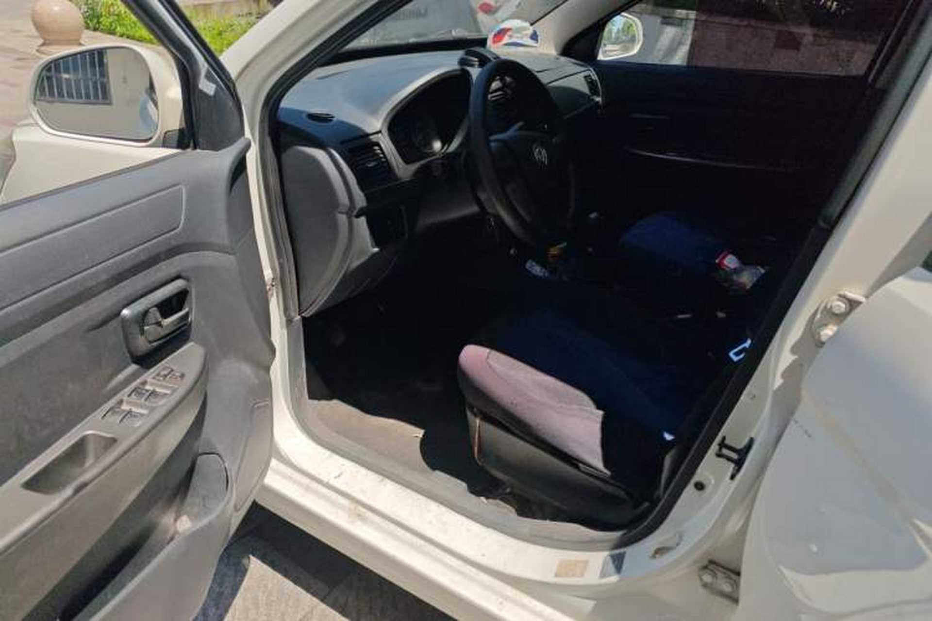 Used Dongfeng Fengon 330 2018 1.5L Manual Utility Version I DK15 Driver Seat