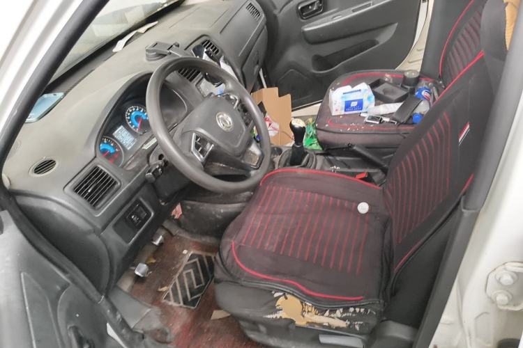 Used Dongfeng Fengon 330 2018 1.5L Manual Practical II DK15 Driver Seat