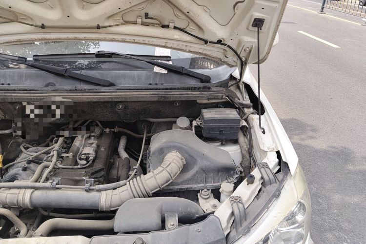 Used Dongfeng Fengon 330 2018 1.5L Manual Practical II DK15 Engine Bay Left