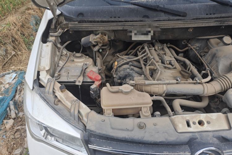 Used Dongfeng Fengon 330 2018 1.5L 330S Facelifted Premium Edition DK15 Engine Bay Right