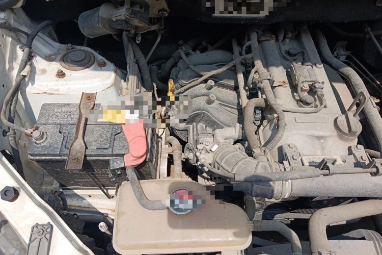 Used Dongfeng Fengon 330 2018 1.5L 330S Comfort Edition DK15 Engine Bay Right