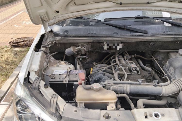 Used Dongfeng Fengon 330 2018 1.5L Manual Practical II DK15 Engine Bay Right