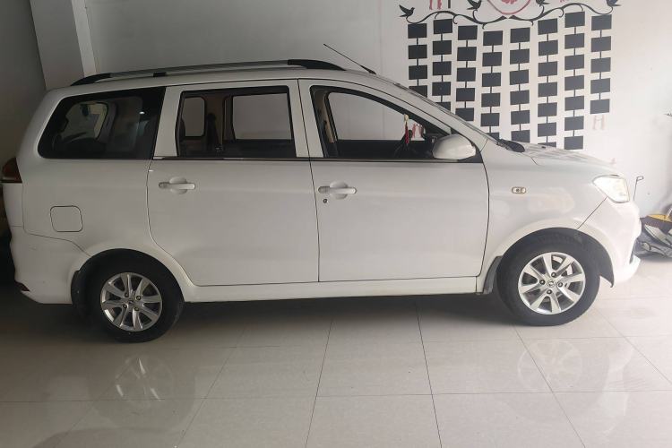 Used Dongfeng Fengon 330 2018 1.5L 330S Comfort Edition DK15 Exterior 3