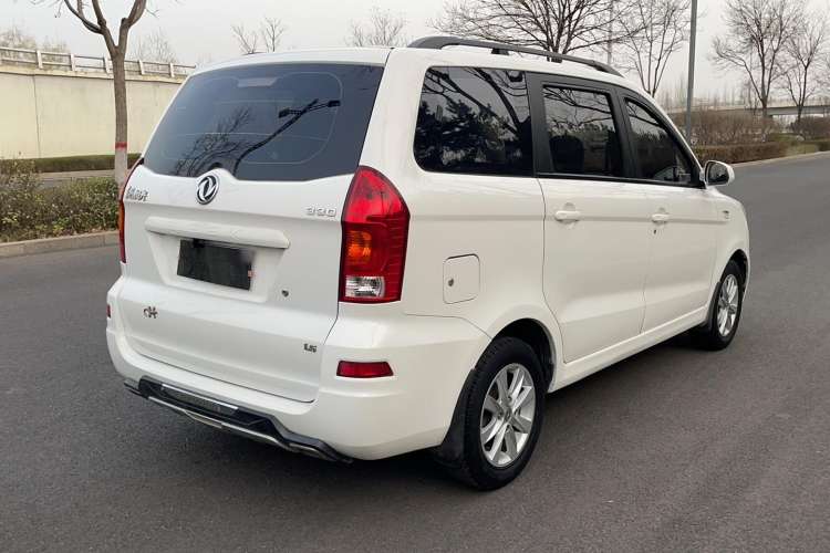 Used Dongfeng Fengon 330 2018 1.5L Manual Practical II DK15 Exterior 3