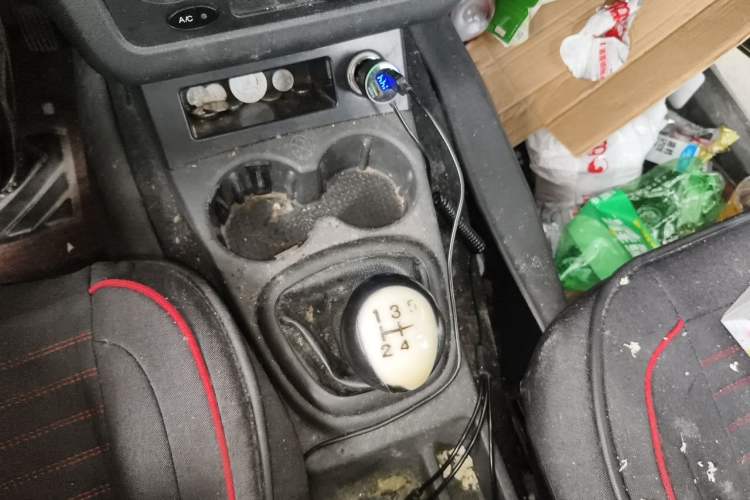 Used Dongfeng Fengon 330 2018 1.5L Manual Practical II DK15 Gear Lever
