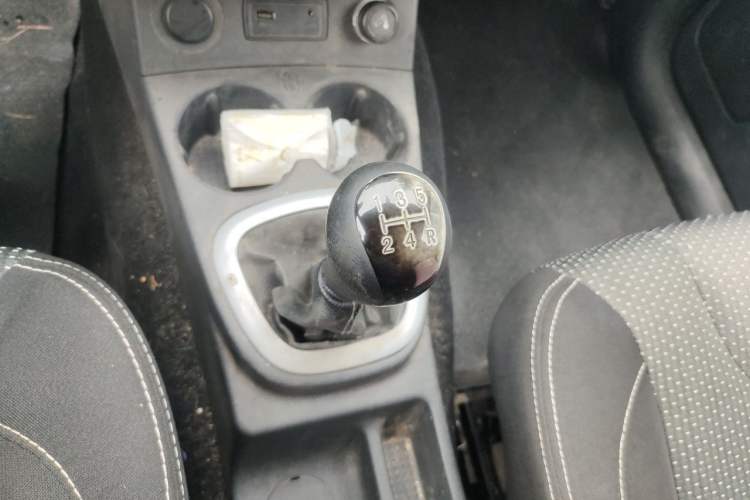 Used Dongfeng Fengon 330  Gear Lever
