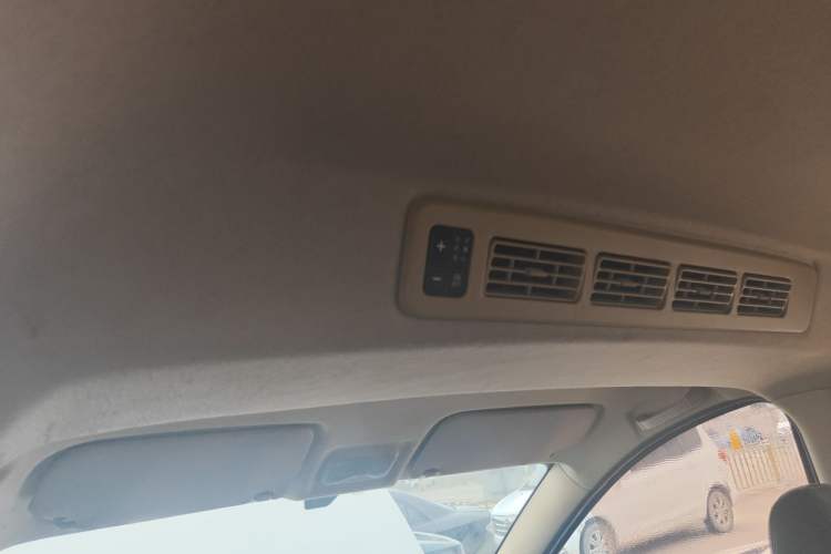 Used Dongfeng Fengon 330 2018 1.5L 330S Comfort Edition China V Standard DK15 Headliner