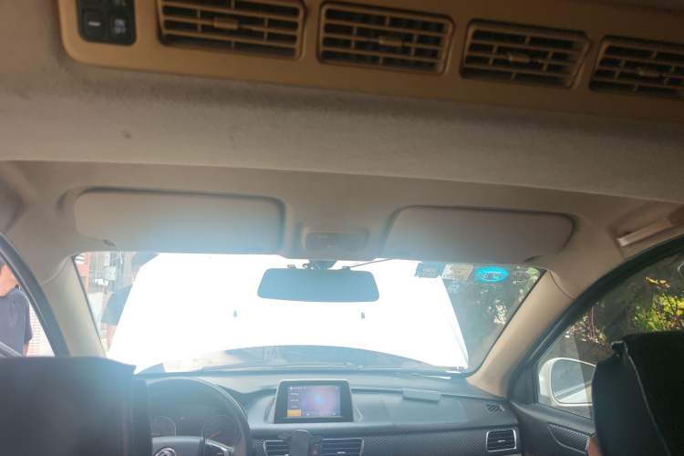 Used Dongfeng Fengon 330 2018 1.5L 330S Comfort Edition DK15 Headliner