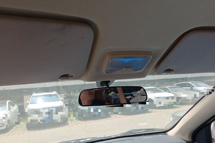 Used Dongfeng Fengon 330 2018 1.5L 330S Comfort Edition DK15 Headliner