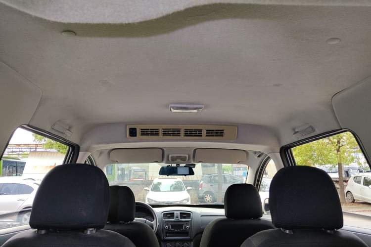Used Dongfeng Fengon 330 2018 1.5L Manual Practical II DK15 Headliner