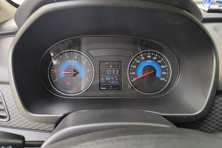 Used Dongfeng Fengon 330 2018 1.5L 330S Facelifted Premium Edition DK15 Instrument Cluster