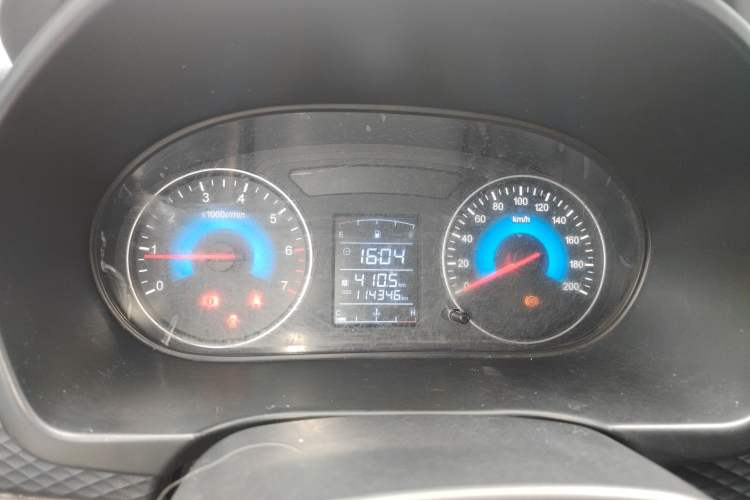 Used Dongfeng Fengon 330 2018 1.5L 330S Comfort Edition DK15 Instrument Cluster