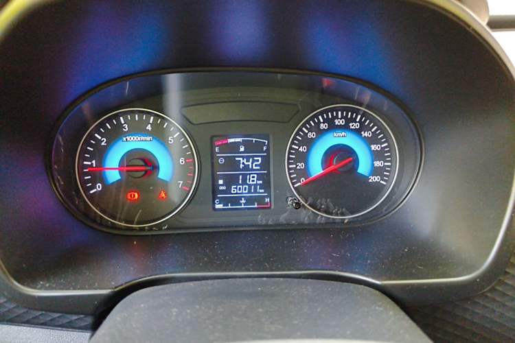 Used Dongfeng Fengon 330 2018 1.5L 330S Premium Edition DK15 Instrument Cluster