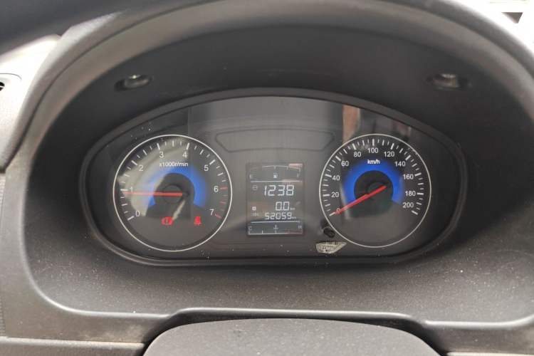 Used Dongfeng Fengon 330 2018 1.5L Facelift Manual Utility II DK15 Instrument Cluster