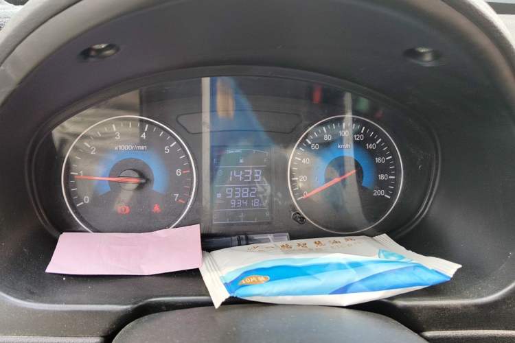 Used Dongfeng Fengon 330 2018 1.5L Manual Practical II DK15 Instrument Cluster