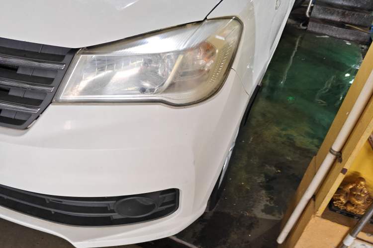 Used Dongfeng Fengon 330 2018 1.5L 330S Comfort Edition DK15 Left Front Headlight