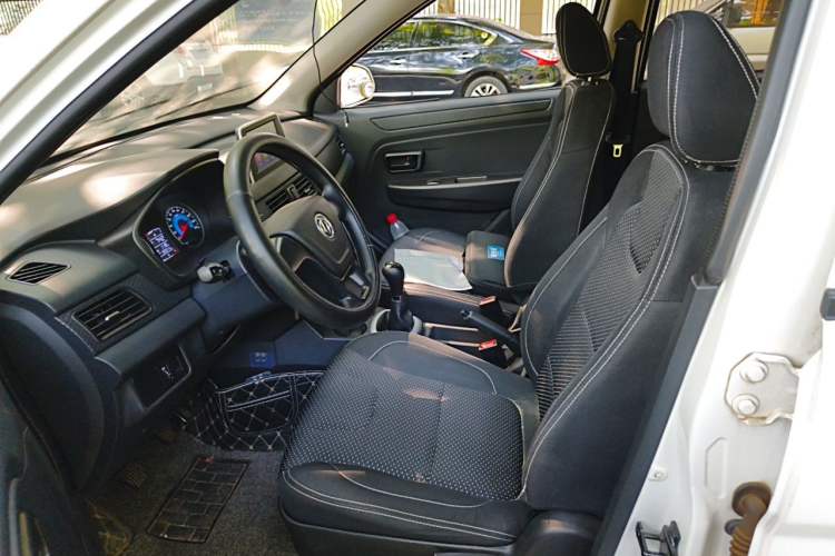 Used Dongfeng Fengon 330 2018 1.5L 330S Premium Edition DK15 Left Front Seat