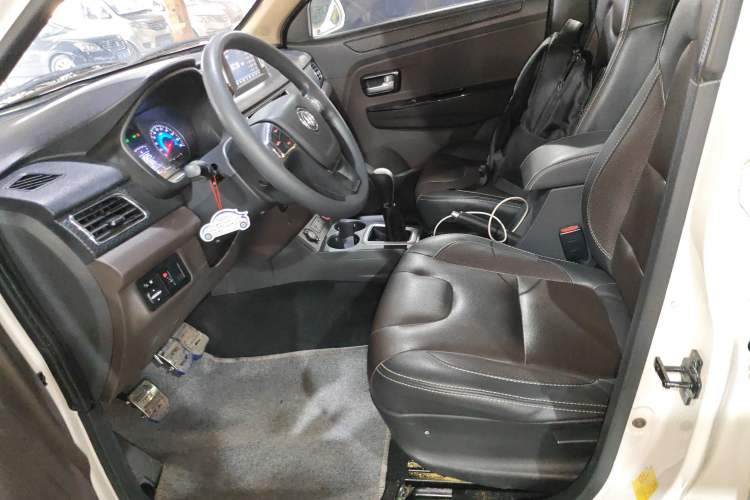 Used Dongfeng Fengon 330 2018 1.5L 330S Comfort Edition DK15 Left Front Seat