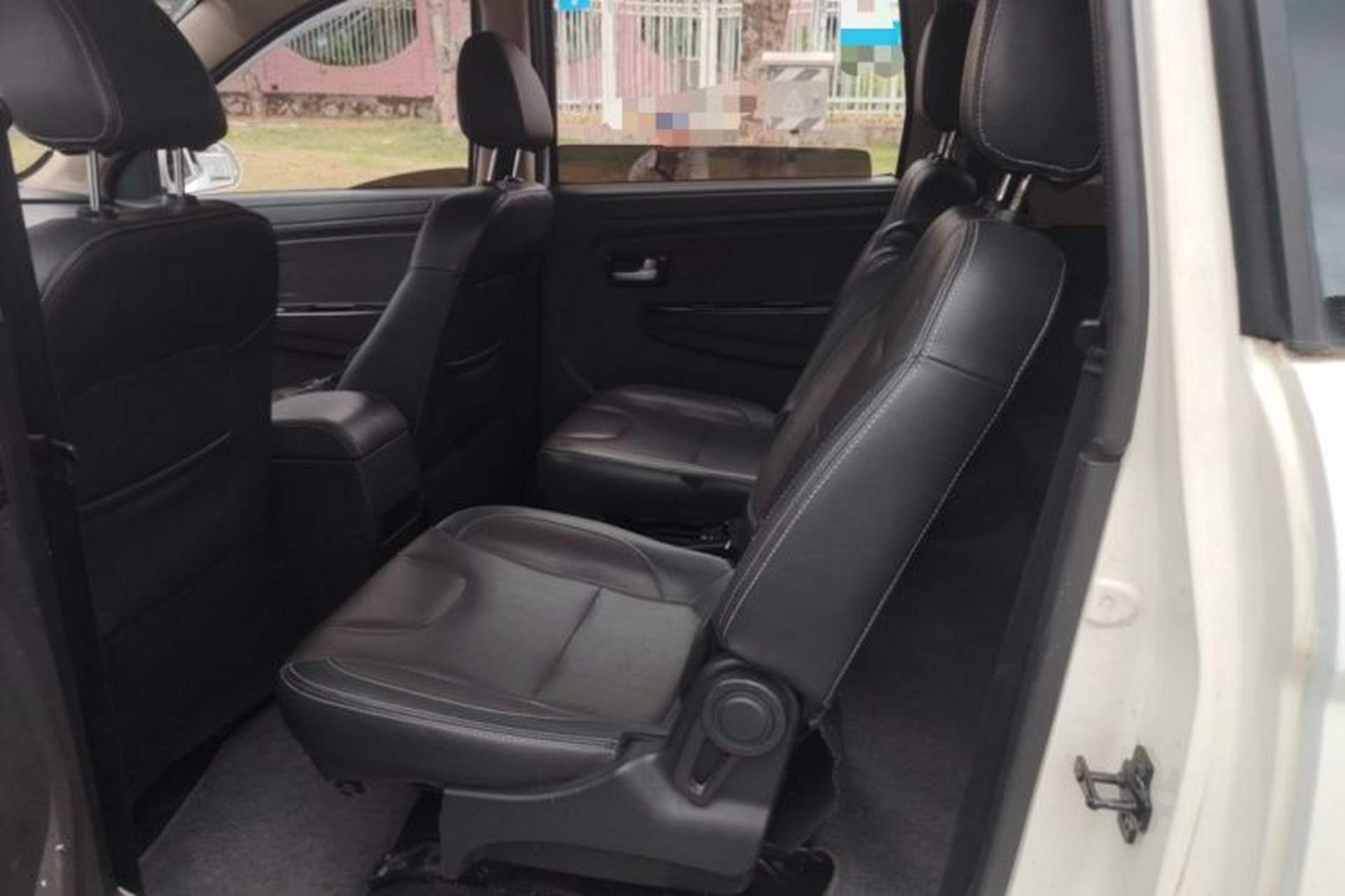 Used Dongfeng Fengon 330 2018 1.5L 330S Comfort Edition DK15 Left Rear Seat