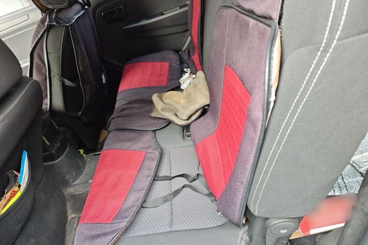 Used Dongfeng Fengon 330 2018 1.5L 330S Premium Edition DK15 Left Rear Seat