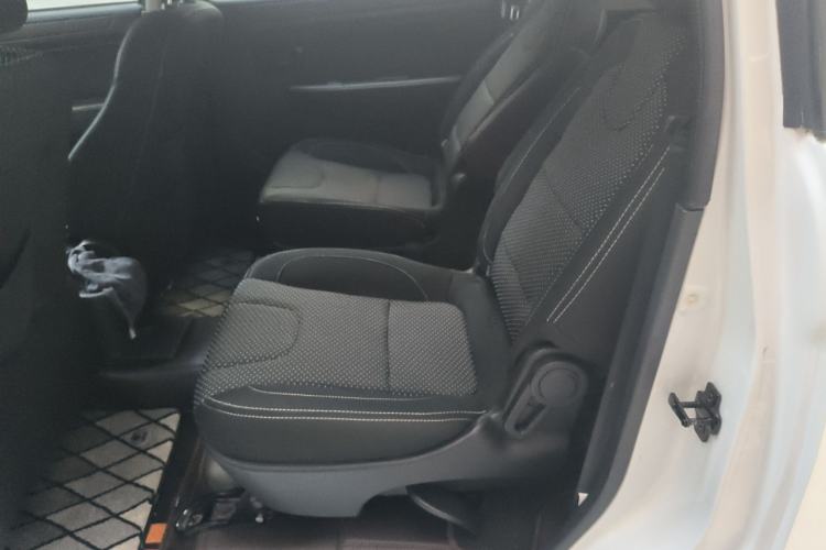 Used Dongfeng Fengon 330 2018 1.5L 330S Premium Edition China V DK15 Left Rear Seat