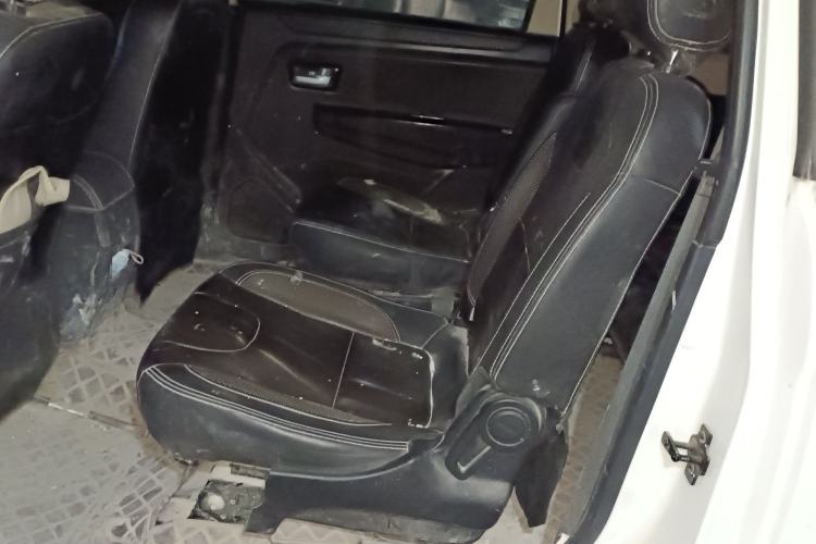 Used Dongfeng Fengon 330 2018 1.5L 330S Premium Edition DK15 Left Rear Seat