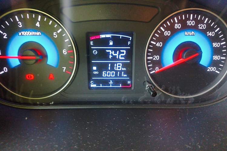 Used Dongfeng Fengon 330 2018 1.5L 330S Premium Edition DK15 Odometer Close Up