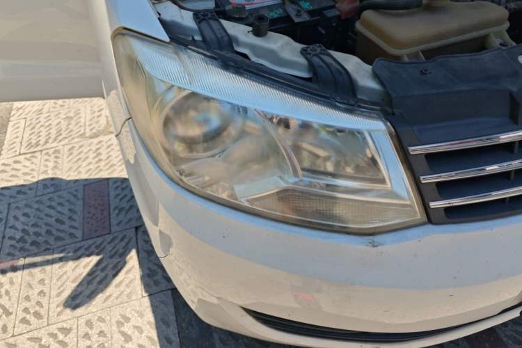 Used Dongfeng Fengon 330 2018 1.5L Manual Utility Version I DK15 Right Front Headlight