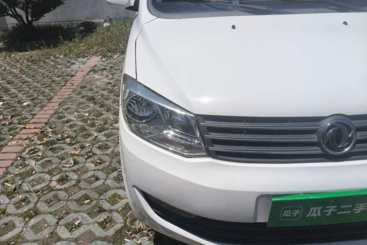 Used Dongfeng Fengon 330 2018 1.5L Manual Practical II DK15 Right Front Headlight