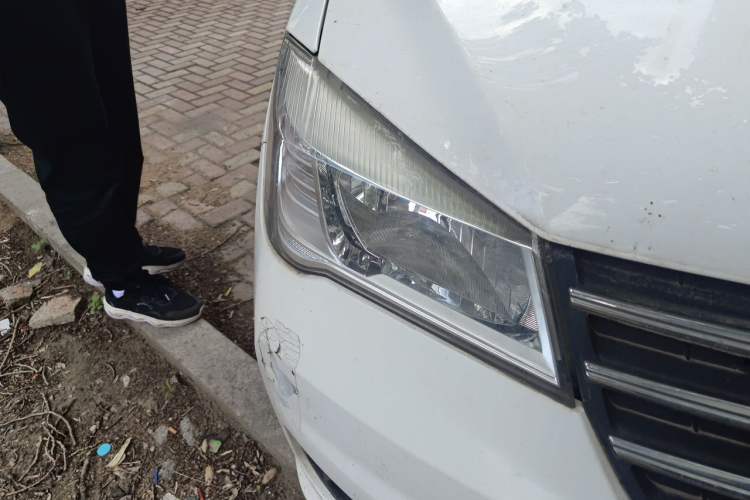 Used Dongfeng Fengon 330 2018 1.5L Manual Utility Version I DK15 Right Front Headlight