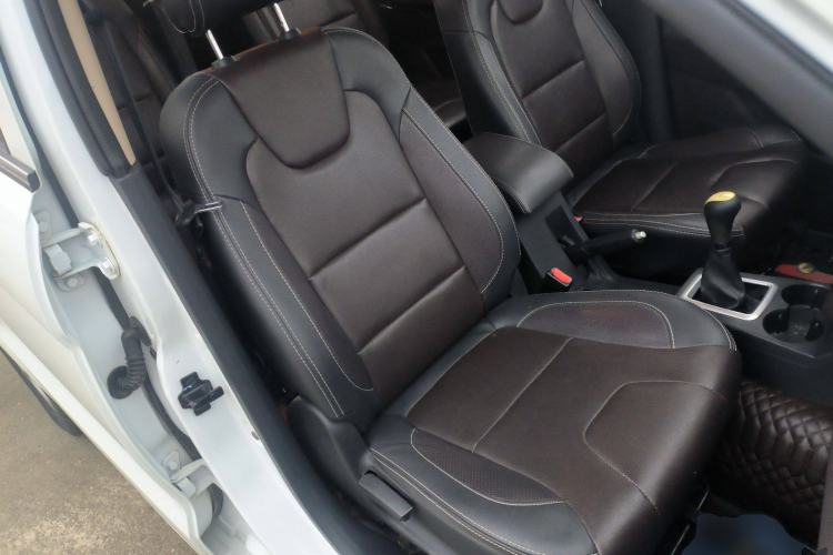 Used Dongfeng Fengon 330 2018 1.5L 330S Comfort Edition DK15 Right Front Seat