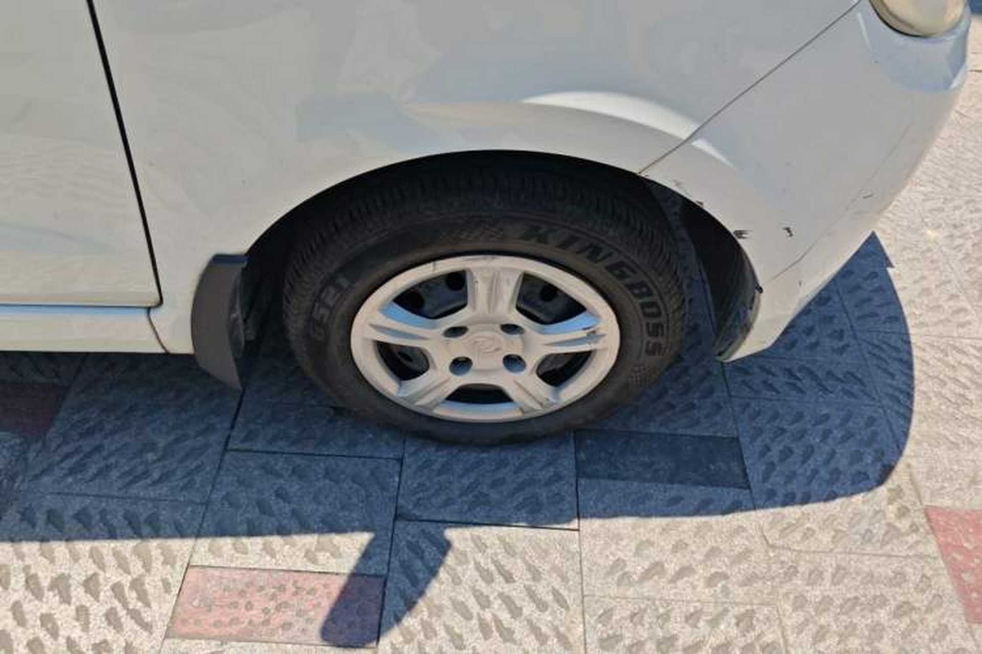 Used Dongfeng Fengon 330 2018 1.5L Manual Utility Version I DK15 Right Front Wheel Hub