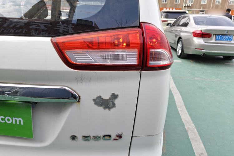 Used Dongfeng Fengon 330 2018 1.5L 330S Facelifted Comfort Version DK15 Right Rear Taillight