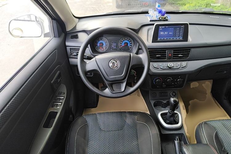 Used Dongfeng Fengon 330 2018 1.5L 330S Facelifted Premium Edition DK15 Steering Wheel