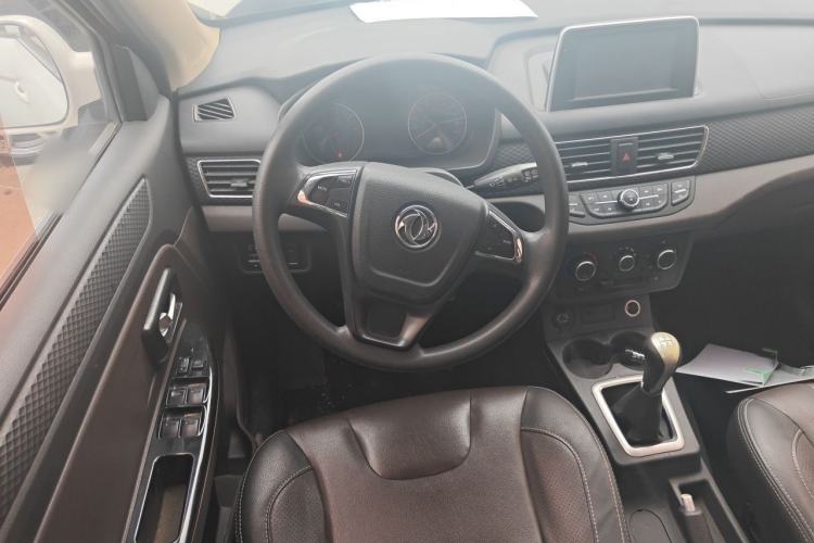 Used Dongfeng Fengon 330 2018 1.5L 330S Comfort Edition China V Standard DK15 Steering Wheel