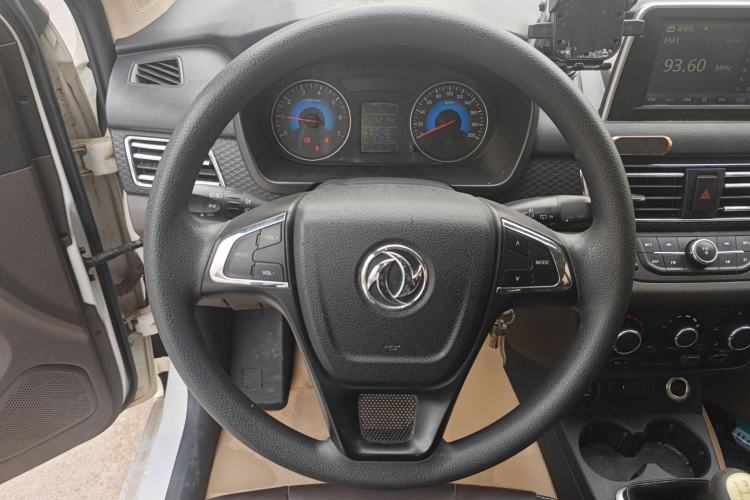 Used Dongfeng Fengon 330 2018 1.5L 330S Facelifted Premium Edition DK15 Steering Wheel