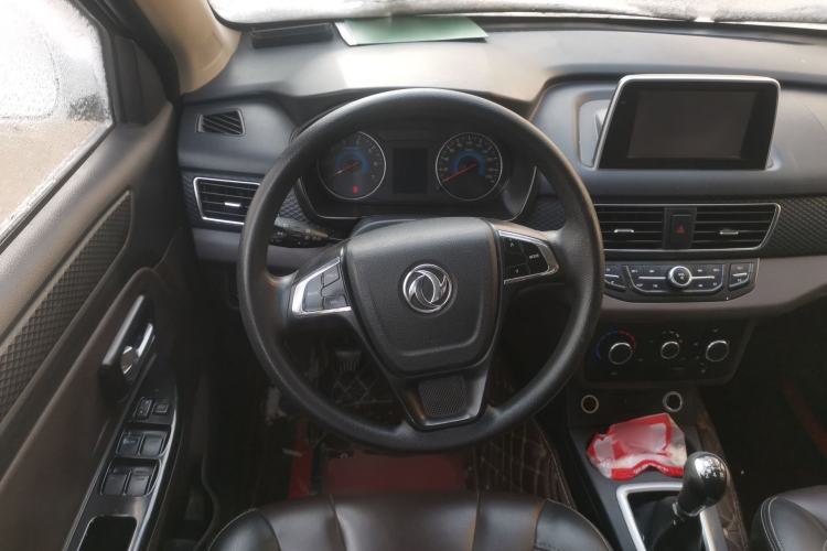 Used Dongfeng Fengon 330 2018 1.5L 330S Comfort Edition DK15 Steering Wheel