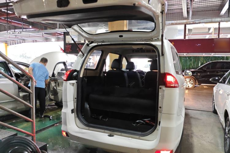 Used Dongfeng Fengon 330 2018 1.5L 330S Comfort Edition DK15 Trunk