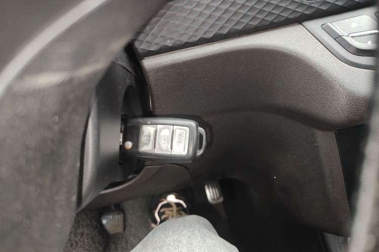 Used Dongfeng Fengon 330 2018 1.5L 330S Comfort Edition DK15 Vehicle Key