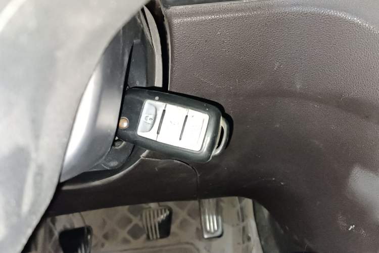 Used Dongfeng Fengon 330 2018 1.5L 330S Premium Edition DK15 Vehicle Key