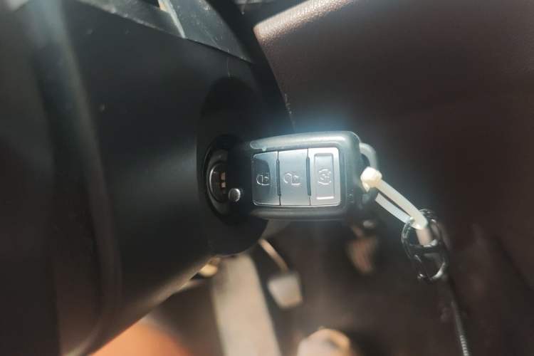 Used Dongfeng Fengon 330 2018 1.5L 330S Comfort Edition DK15 Vehicle Key