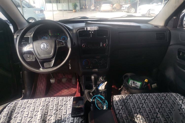 Used Dongfeng Fengon 330 2019 1.5L Manual Practical II China VI Center Console