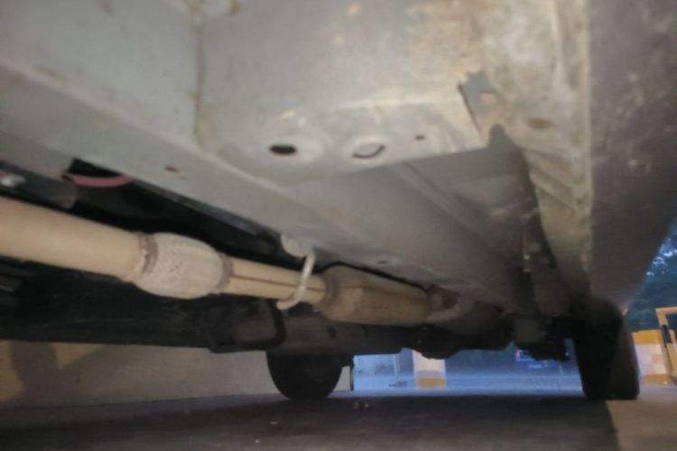 Used Dongfeng Fengon 330 2019 1.5L 330S Manual Luxury Van China VI Standard Chassis Front Left