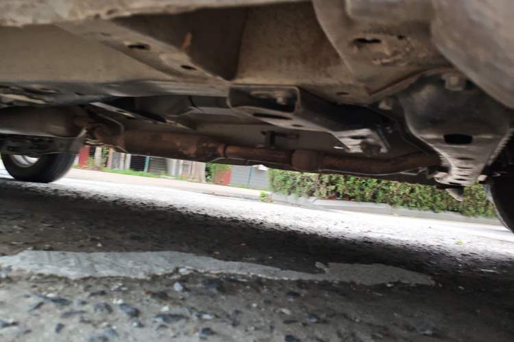 Used Dongfeng Fengon 330 2019 1.5L 330S Manual Luxury Van China VI Standard Chassis Front Right