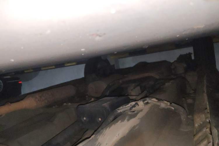 Used Dongfeng Fengon 330 2019 1.5L Manual Practical II China VI Chassis Front Right