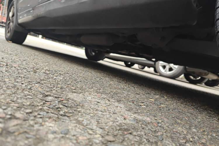 Used Dongfeng Fengon 330 2019 1.5L 330S Manual Comfort Version China VI Standard Chassis Rear Left
