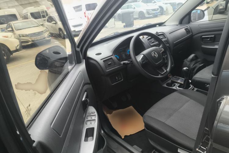 Used Dongfeng Fengon 330 2019 1.5L Manual Utility Grade I China VI Driver Seat